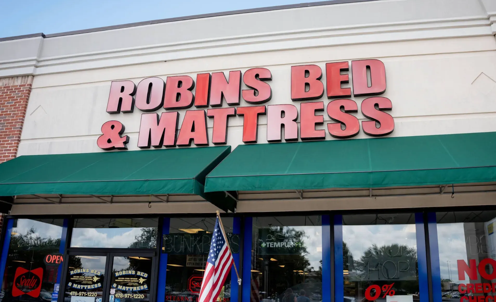 Robins Store